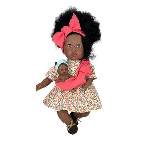 Muñeca Alika con bebe - Muñeca de 40 cm fabricada en España